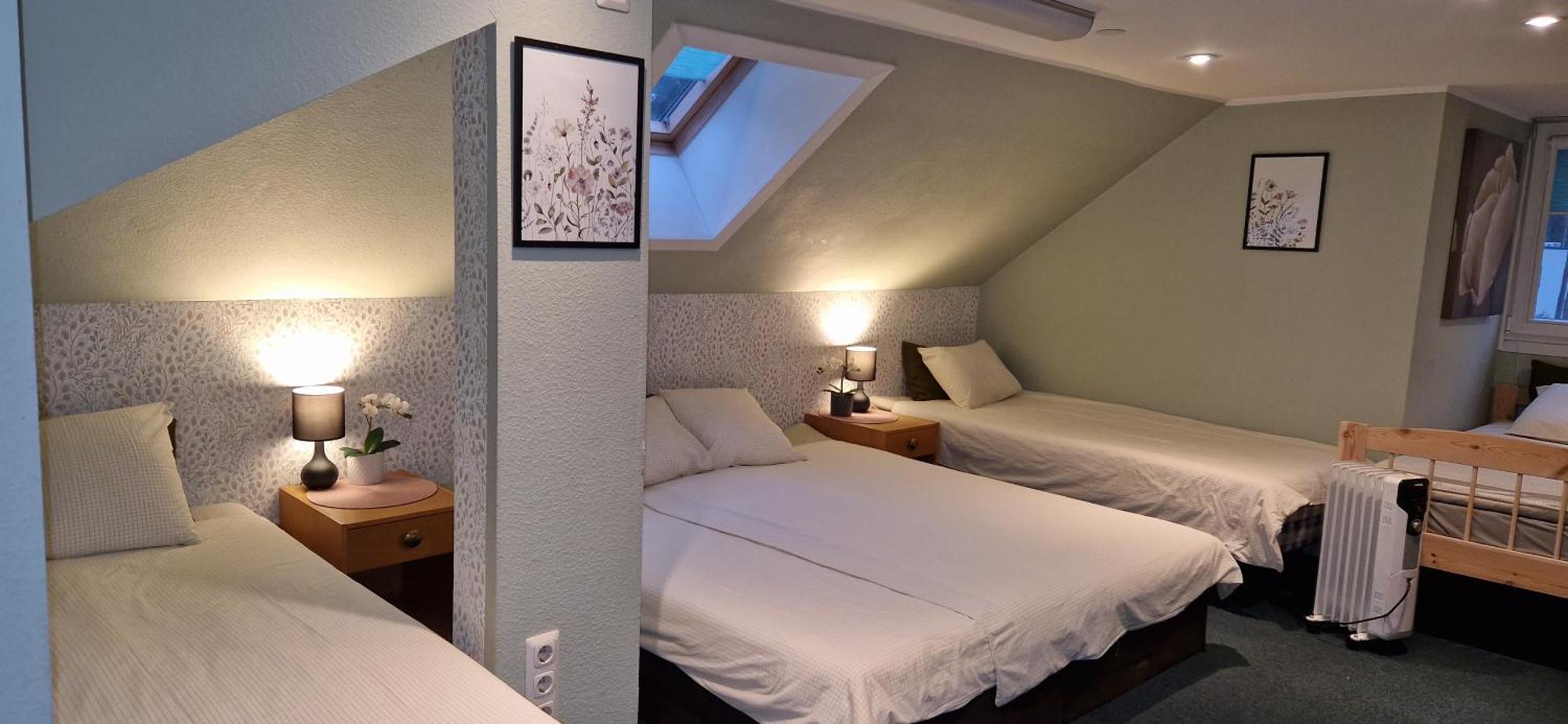 Freedom65 Hostel And Caravan Tallinn Luaran gambar