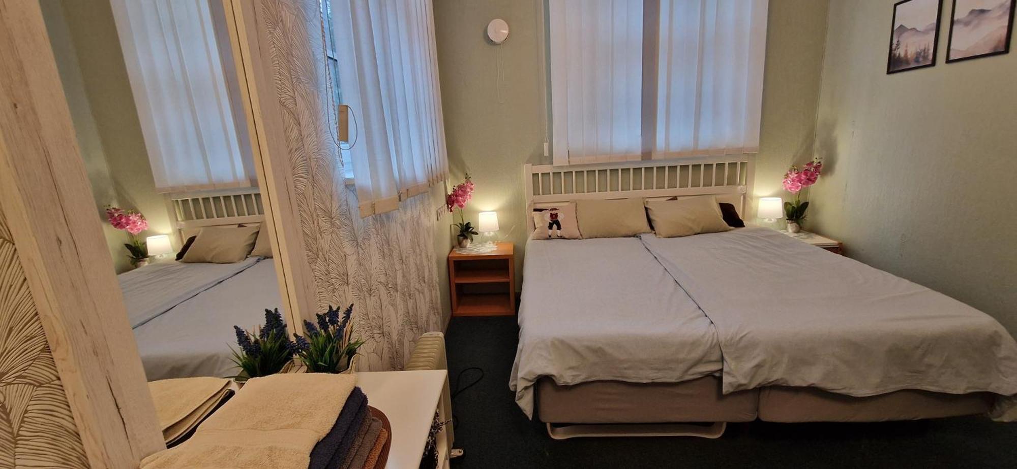 Freedom65 Hostel And Caravan Tallinn Luaran gambar