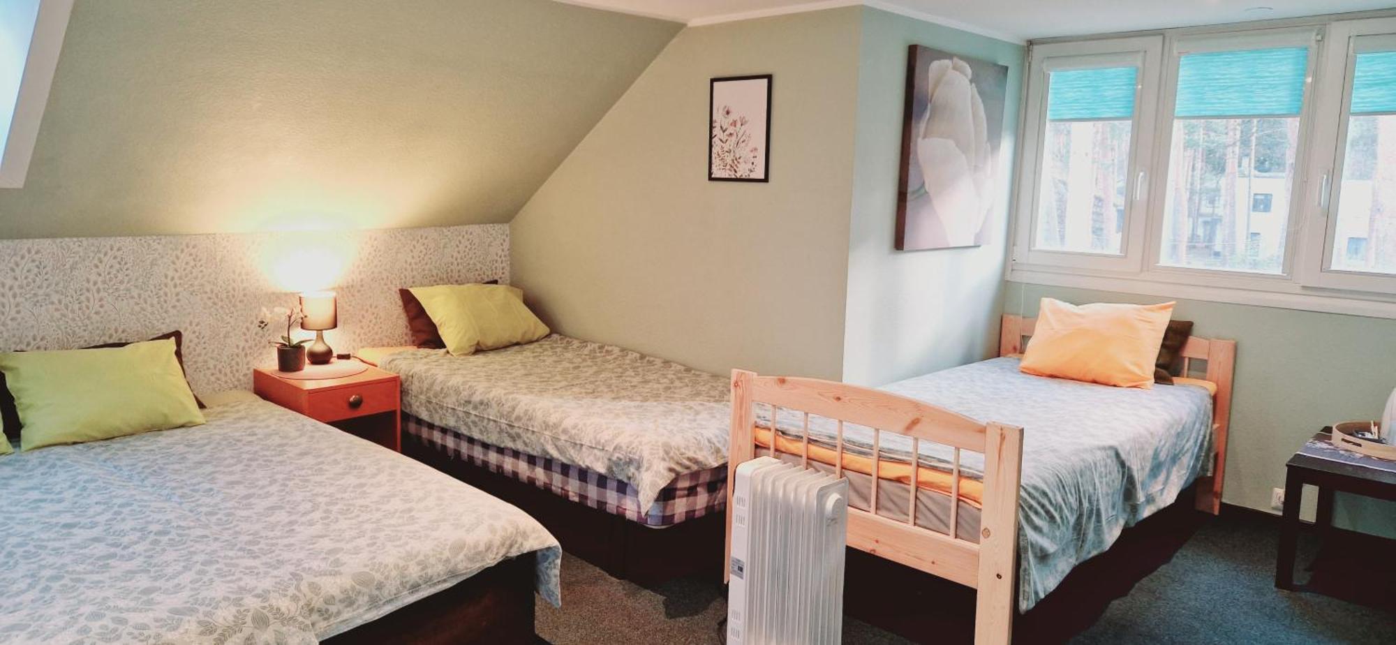 Freedom65 Hostel And Caravan Tallinn Luaran gambar